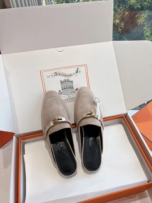 Hermes Shoe 